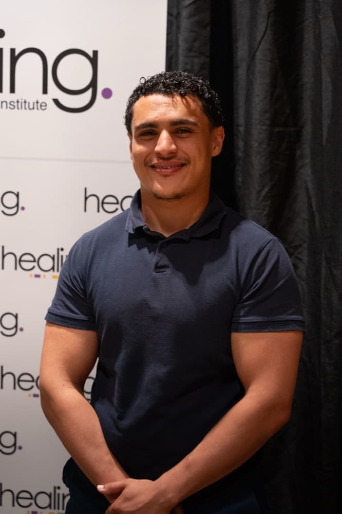 Ayman, mede-oprichter van Healing Institute