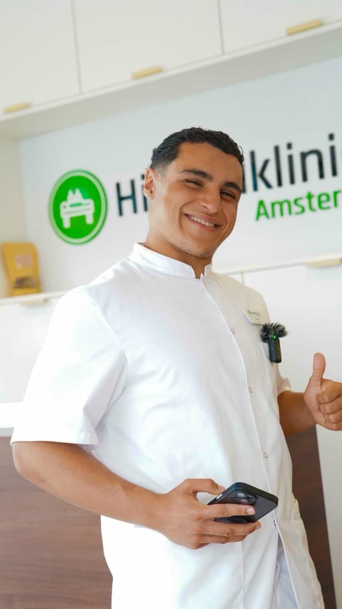 De gevel van Hijamakliniek Amsterdam in Amsterdam-Oost